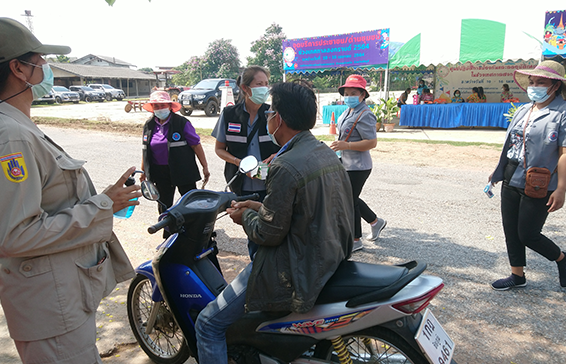 การป้องกันอุบัติเหตุจราจรทางถนนในช่วงเทศกาลสงกรานต์ อบต.หนองขาม