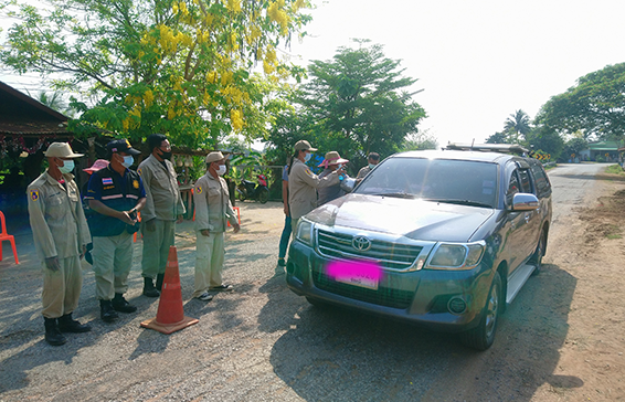 การป้องกันอุบัติเหตุจราจรทางถนนในช่วงเทศกาลสงกรานต์ อบต.หนองขาม