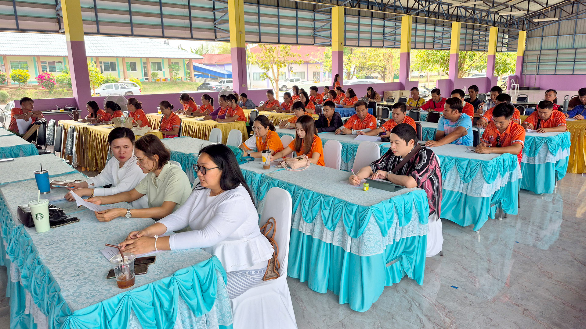 ประชุมพนักงานเจ้าหน้าที่ประจำเดือนเมษายน 2568 พร้อมมอบนโยบาย No gift policy